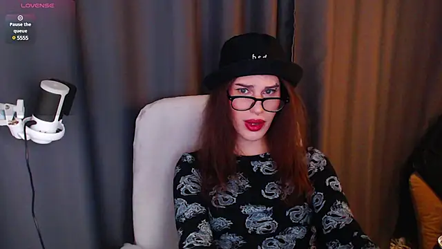 Snapshot of Cassie_Bae chatting on March 2, 2025, 2:21 pm Cassie Bae online show from March 2, 2025, 2:21 pm