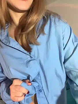 Snapshot of mi_michelle chatting on March 7, 2025, 8:11 pm mi michelle online show from March 7, 2025, 8:11 pm