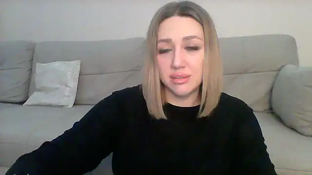 Snapshot of VickyLove047 chatting on February 12, 2025, 6:51 pm VickyLove047 online show from February 12, 2025, 6:51 pm