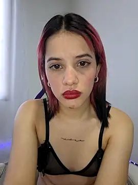 franchezkavegaaa online show from February 28, 2025, 2:42 pm