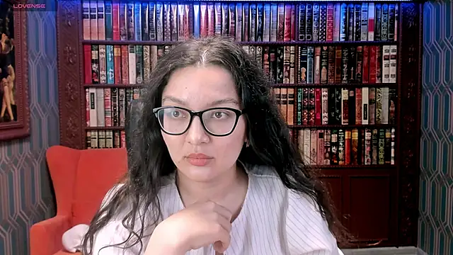 ZarifaBev online show from October 26, 2025, 5:19 pm