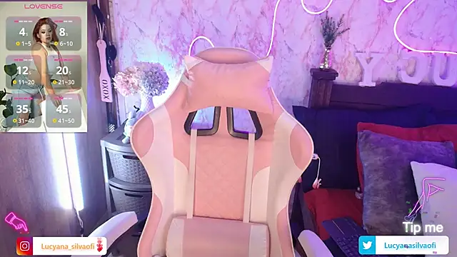 Snapshot of LucyanaSilva chatting on November 6, 2025, 4:19 pm LucyanaSilva online show from November 6, 2025, 4:19 pm