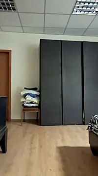 Snapshot of Romakappa1812 chatting on January 6, 2025, 2:37 am Romakappa1812 online show from January 6, 2025, 2:37 am