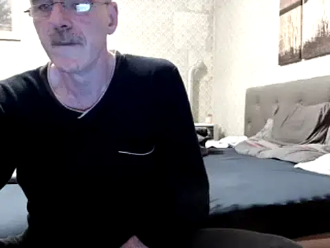 Snapshot of farock chatting on March 22, 2025, 10:48 pm farock online show from March 22, 2025, 10:48 pm