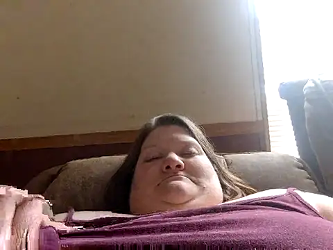 Snapshot of chrissybear84 chatting on February 18, 2026, 6:59 pm chrissybear84 online show from February 18, 2026, 6:59 pm