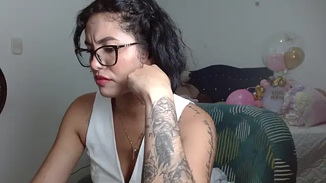 Sexy Lia  online show from February 7, 2026, 2:37 am