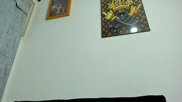 Snapshot of vincent_carusso94 chatting on February 15, 2025, 2:04 am vincent carusso94 online show from February 15, 2025, 2:04 am