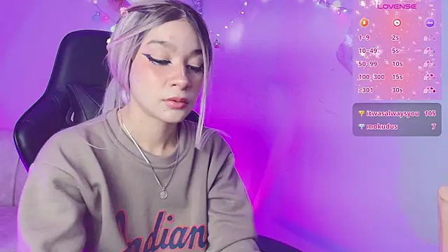 Snapshot of EmmaJhonnsson chatting on December 26, 2024, 11:03 pm EmmaJhonnsson online show from December 26, 2024, 11:03 pm