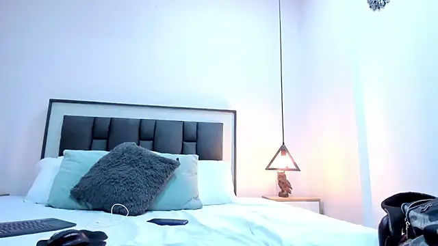 hotmature1 online show from October 21, 2025, 11:00 am