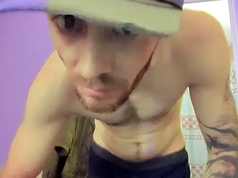 Huntzg23 online show from November 30, 2025, 11:36 am