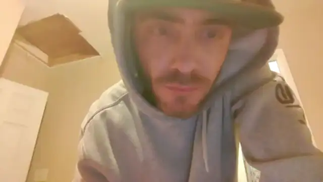 Huntzg23 online show from December 17, 2025, 5:13 am