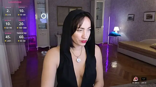 AnneHaddaway online show from November 30, 2025, 6:45 pm