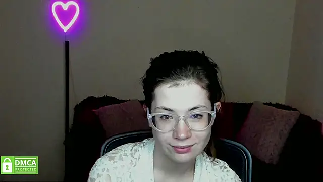 Snapshot of Alicia_redfollow chatting on February 6, 2025, 3:48 am Alicia redfollow online show from February 6, 2025, 3:48 am