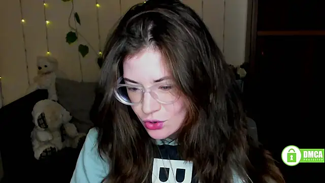 Snapshot of Alicia_redfollow chatting on February 18, 2025, 6:26 pm Alicia redfollow online show from February 18, 2025, 6:26 pm