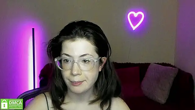 Snapshot of Alicia_redfollow chatting on March 6, 2025, 12:32 am Alicia redfollow online show from March 6, 2025, 12:32 am