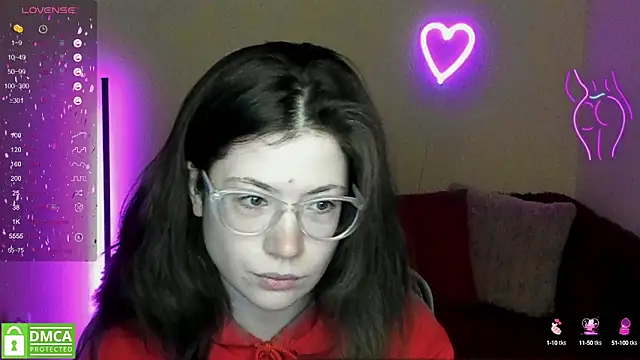 Snapshot of Alicia_redfollow chatting on March 8, 2025, 6:32 am Alicia redfollow online show from March 8, 2025, 6:32 am