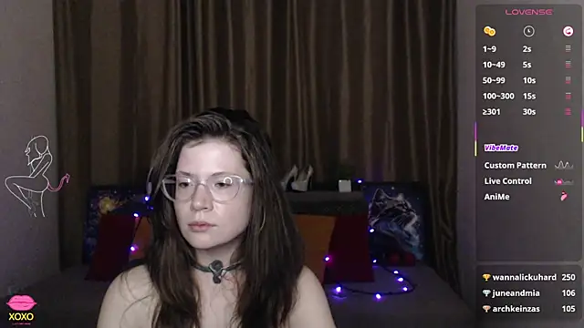 Snapshot of Alicia_redfollow chatting on March 15, 2025, 3:37 pm Alicia redfollow online show from March 15, 2025, 3:37 pm