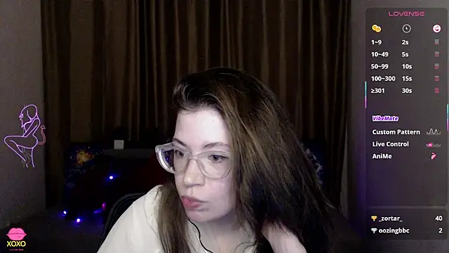 Snapshot of Alicia_redfollow chatting on March 17, 2025, 9:23 pm Alicia redfollow online show from March 17, 2025, 9:23 pm