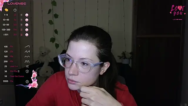 Snapshot of Alicia_redfollow chatting on March 22, 2025, 6:22 am Alicia redfollow online show from March 22, 2025, 6:22 am