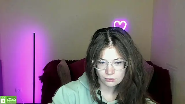 Snapshot of Alicia_redfollow chatting on September 9, 2025, 11:21 am Alicia redfollow online show from September 9, 2025, 11:21 am