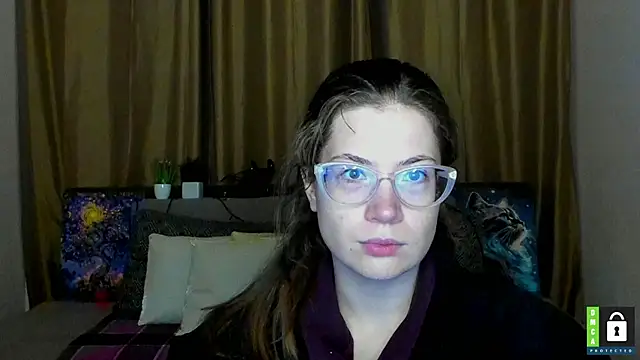 Snapshot of Alicia_redfollow chatting on October 15, 2025, 5:24 pm Alicia redfollow online show from October 15, 2025, 5:24 pm