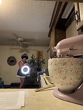 Snapshot of InterRacialFacial7296 chatting on November 9, 2025, 10:24 am InterRacialFacial7296 online show from November 9, 2025, 10:24 am