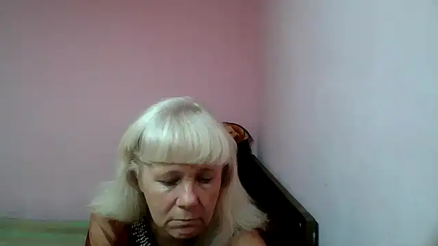 Snapshot of sakura_blonde chatting on February 10, 2025, 9:36 pm sakura blonde online show from February 10, 2025, 9:36 pm