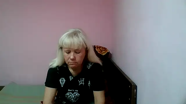 Snapshot of sakura_blonde chatting on February 18, 2025, 6:59 am sakura blonde online show from February 18, 2025, 6:59 am