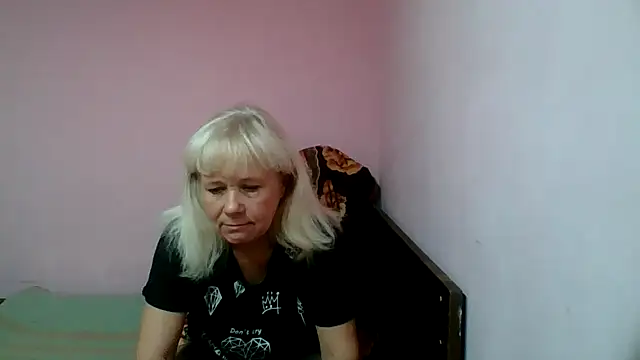 Snapshot of sakura_blonde chatting on February 19, 2025, 6:55 am sakura blonde online show from February 19, 2025, 6:55 am