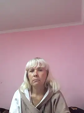 Snapshot of sakura_blonde chatting on September 24, 2025, 6:33 pm sakura blonde online show from September 24, 2025, 6:33 pm