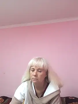 Snapshot of sakura_blonde chatting on September 25, 2025, 6:44 pm sakura blonde online show from September 25, 2025, 6:44 pm