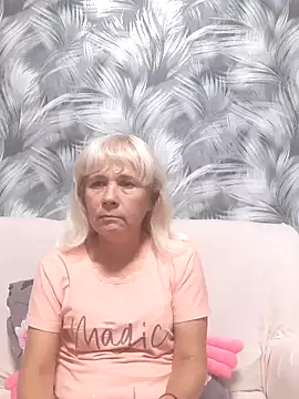 Snapshot of sakura_blonde chatting on October 1, 2025, 5:46 am sakura blonde online show from October 1, 2025, 5:46 am