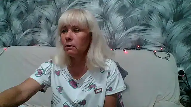 Snapshot of sakura_blonde chatting on October 3, 2025, 9:39 am sakura blonde online show from October 3, 2025, 9:39 am