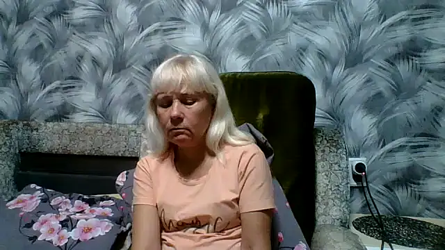 Snapshot of sakura_blonde chatting on October 12, 2025, 8:08 pm sakura blonde online show from October 12, 2025, 8:08 pm