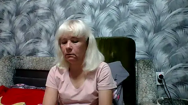 Snapshot of sakura_blonde chatting on October 27, 2025, 5:22 am sakura blonde online show from October 27, 2025, 5:22 am