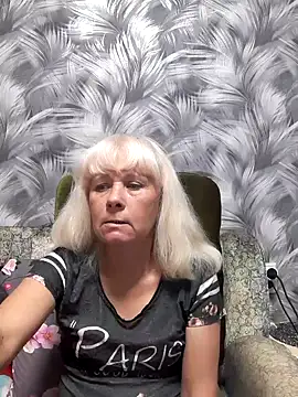 Snapshot of sakura_blonde chatting on October 27, 2025, 5:28 pm sakura blonde online show from October 27, 2025, 5:28 pm