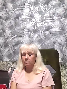 Snapshot of sakura_blonde chatting on November 11, 2025, 5:51 am sakura blonde online show from November 11, 2025, 5:51 am