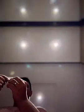 SecretlyDD online show from March 18, 2026, 5:21 am