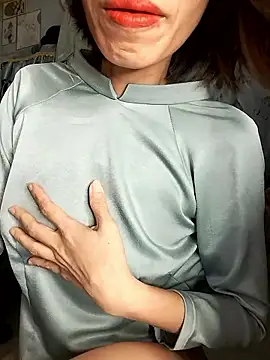 Lucy limon online show from September 21, 2025, 5:47 pm