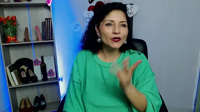 Snapshot of arianna_ros3 chatting on February 21, 2025, 9:32 pm arianna ros3 online show from February 21, 2025, 9:32 pm