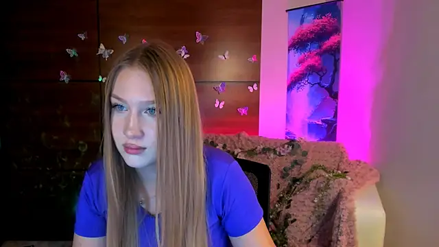 Snapshot of playful_sophie chatting on January 14, 2025, 12:54 am playful sophie online show from January 14, 2025, 12:54 am