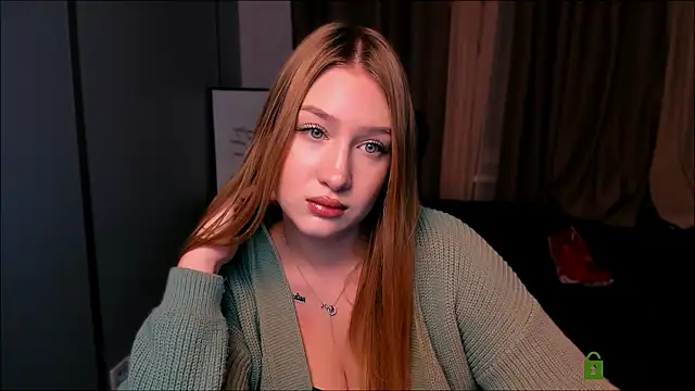 Snapshot of playful_sophie chatting on January 22, 2025, 11:53 pm playful sophie online show from January 22, 2025, 11:53 pm