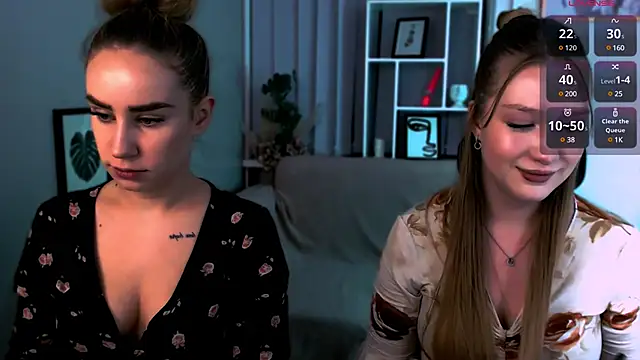 Snapshot of playful_sophie chatting on February 3, 2025, 8:57 pm playful sophie online show from February 3, 2025, 8:57 pm