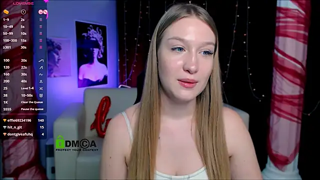 Snapshot of playful_sophie chatting on March 16, 2025, 4:23 pm playful sophie online show from March 16, 2025, 4:23 pm