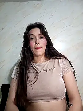 eriika deep  online show from April 19, 2026, 3:28 am