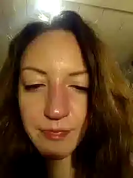 Snapshot of KattyLuuu chatting on December 27, 2024, 5:09 am KattyLuuu online show from December 27, 2024, 5:09 am