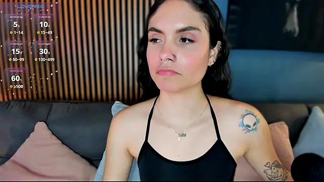 Gaby Ferrer online show from November 20, 2025, 2:28 pm