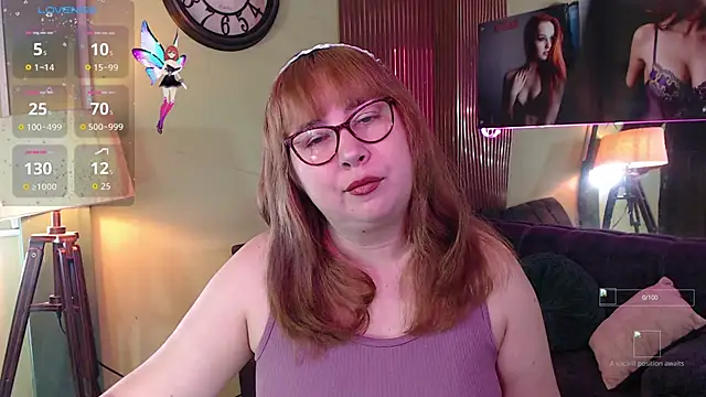 chloe prg online show from November 25, 2025, 1:11 pm