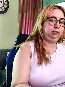 chloe prg online show from July 10, 2026, 1:21 am