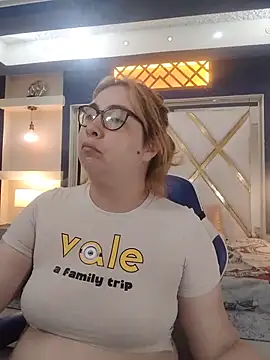 chloe prg online show from July 21, 2026, 4:37 am